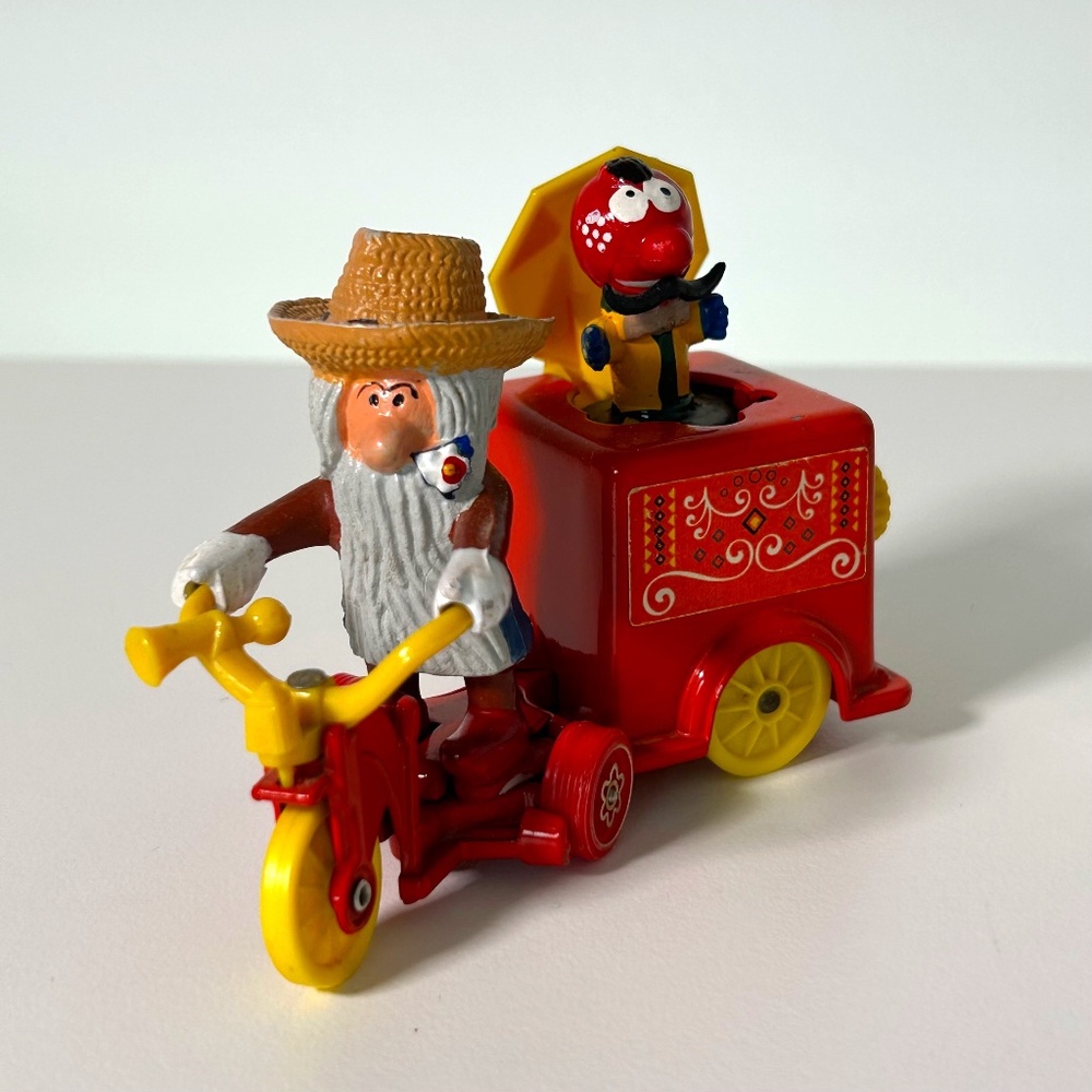 Vintage 70s Corgi Magic Roundabout Mr. McHenry's Trike & Zebedee (9B)
